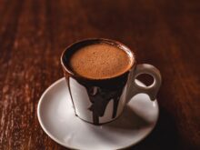 café